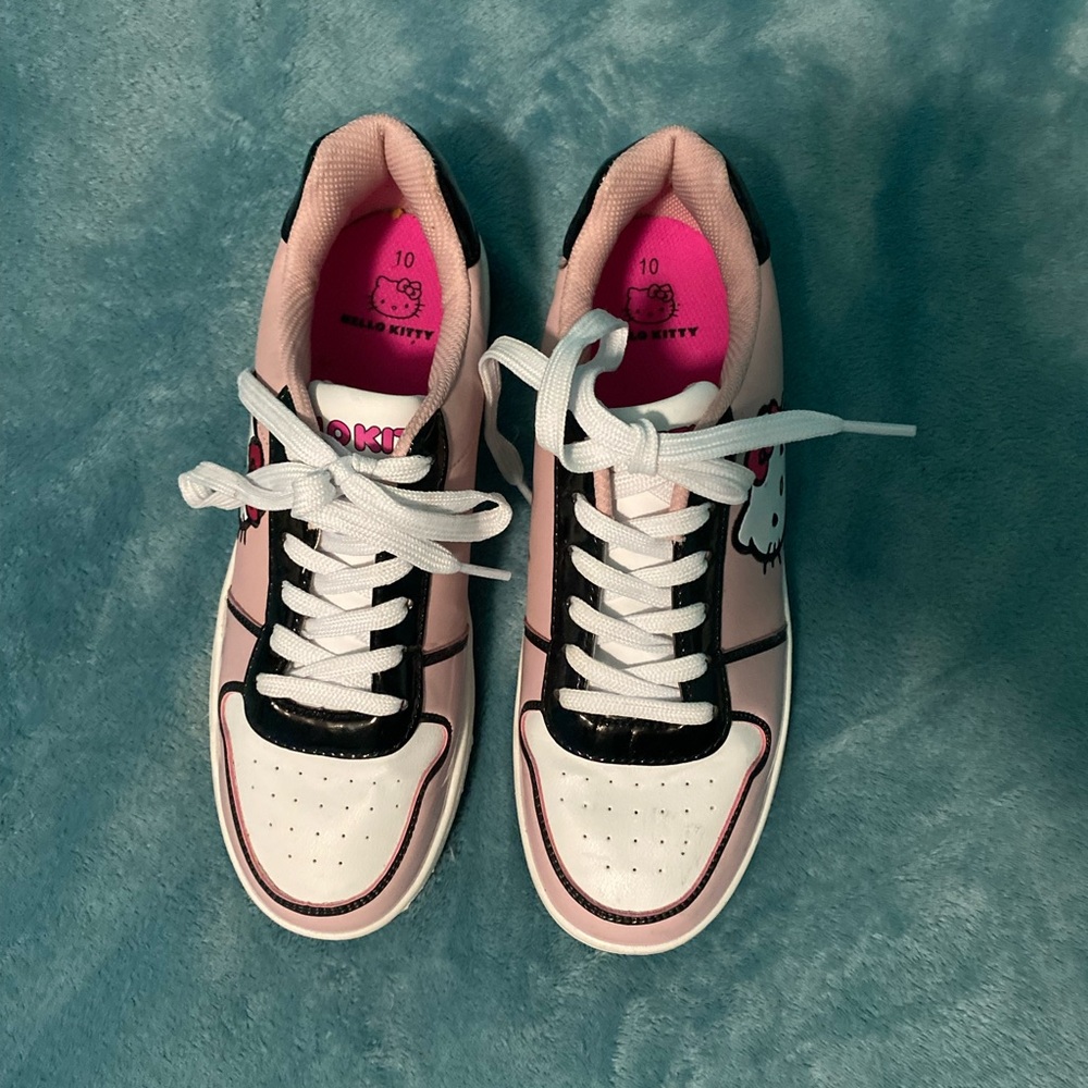 Hello Kitty Sneakers🎀 - Picture 3 of 6